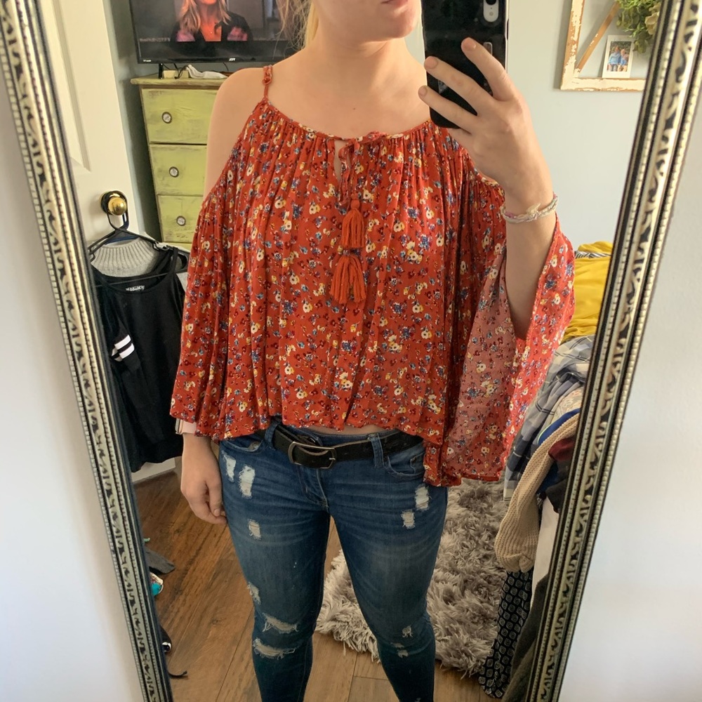 Off the shoulder long sleeve blouse